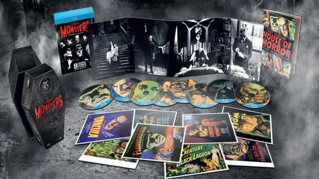 UNIVERSAL CLASSIC MONSTERS COLLECTION - DVD review