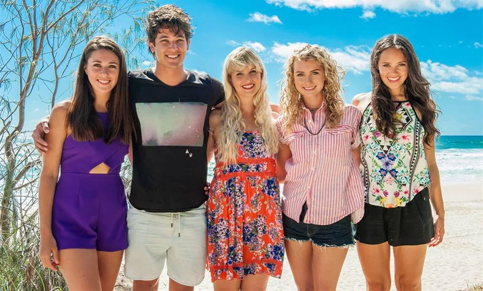 H2O: JUST ADD WATER - SEASON 2 - DVD review